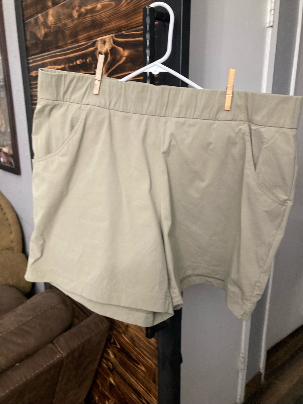 Woman’s Shorts Size 2XL By Columbia